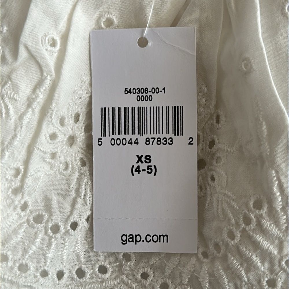 GAP Kids | Ivory | EYELET RUFFLE TOP - Picture 8 of 9